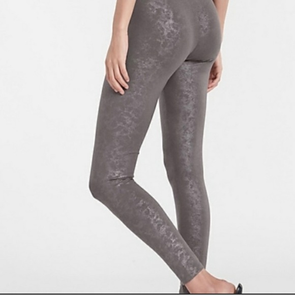 EXPRESS | Faux Leather Cheetah Print Leggings - Picture 2 of 13